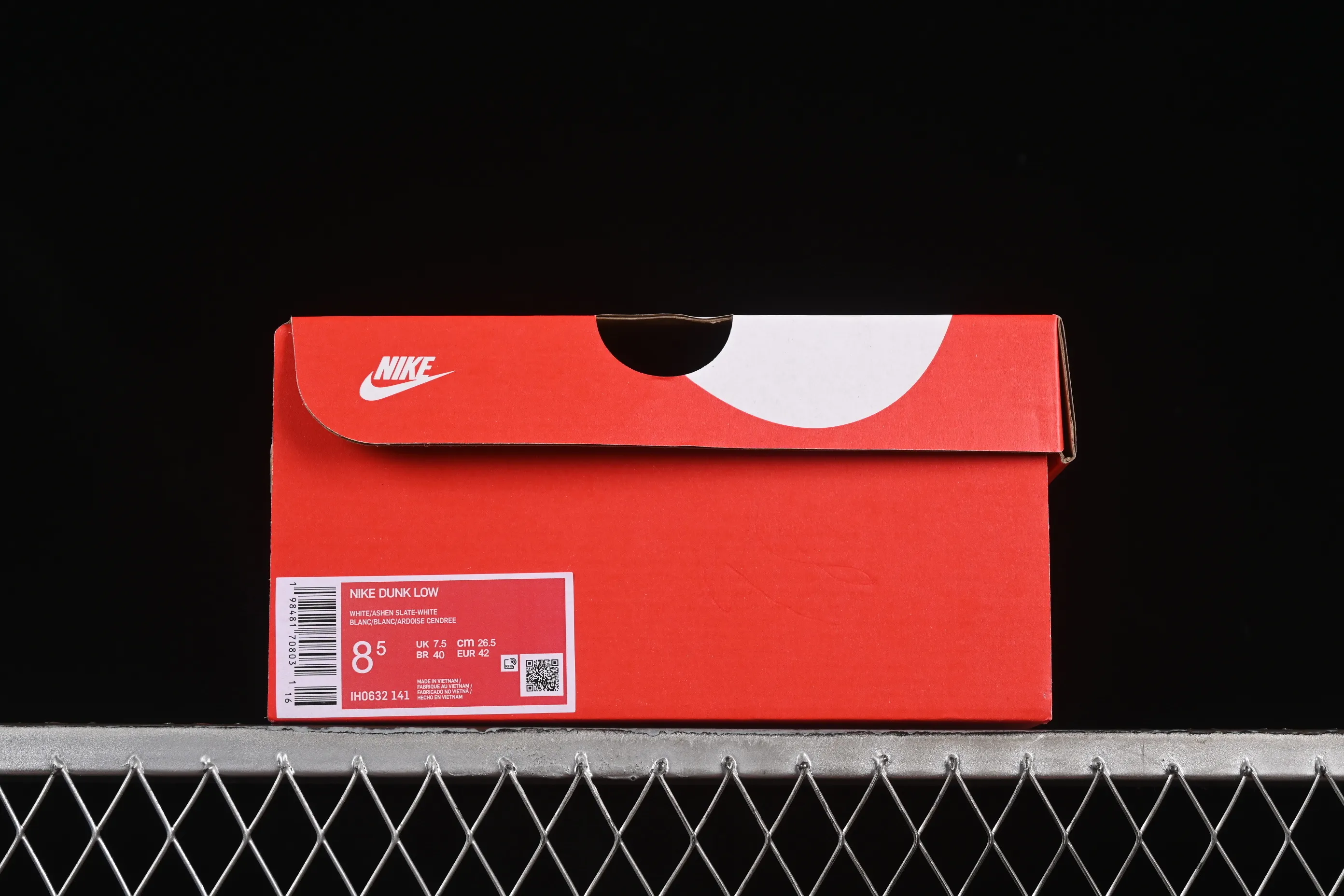 All categories Nk SB Dunk series Nk SB Dunk Low low-top sneakers Nike SB Dunk Low white gray low-top casual sneakers IH0632-141